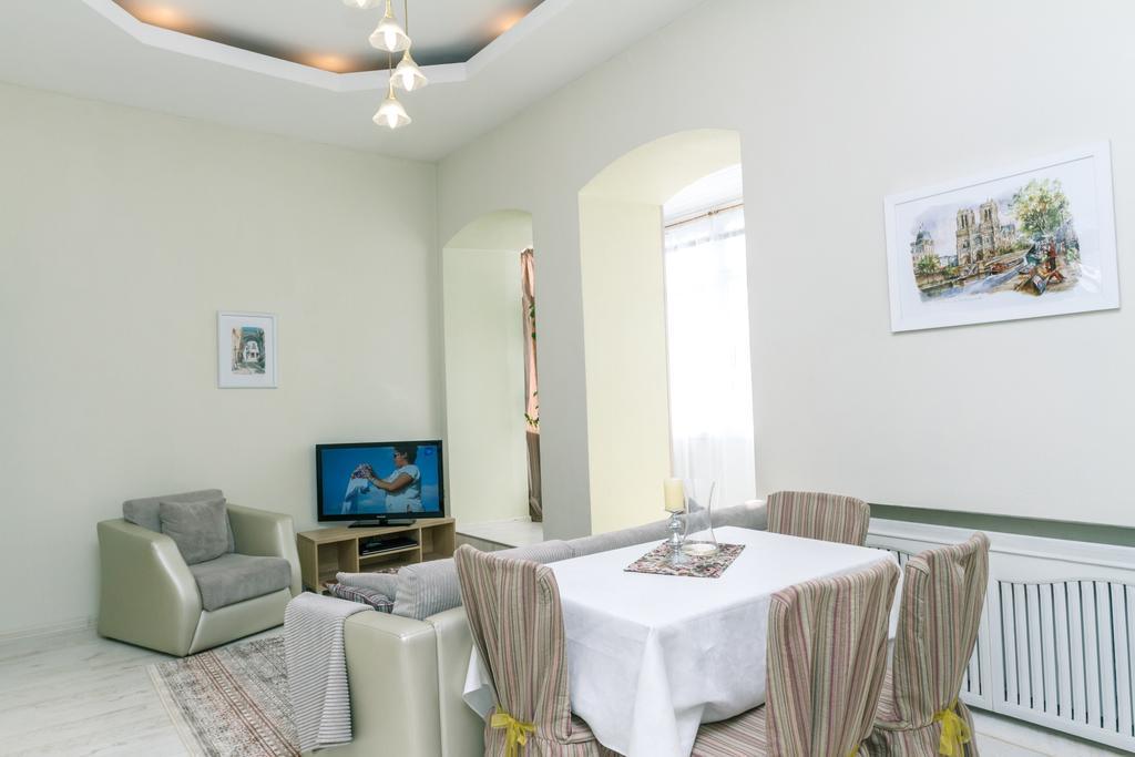 Apartments On Independence Square Kiev Luaran gambar