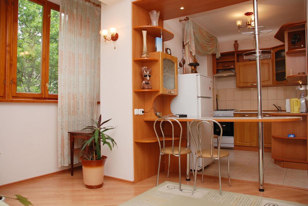 Apartments On Independence Square Kiev Luaran gambar